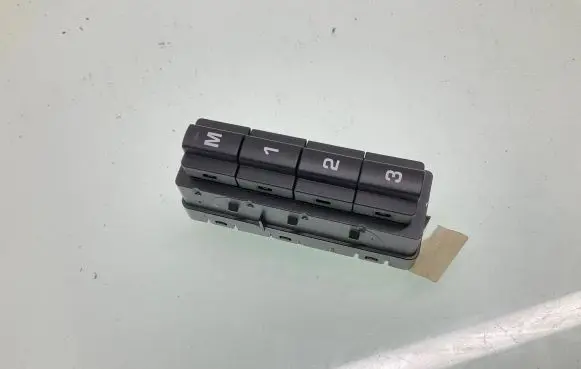 Land Rover Evoque II Seat memory switch 