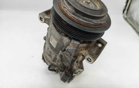 Mercedes-Benz CLA C118 X118 Air conditioning (A/C) compressor (pump) a0008304202
