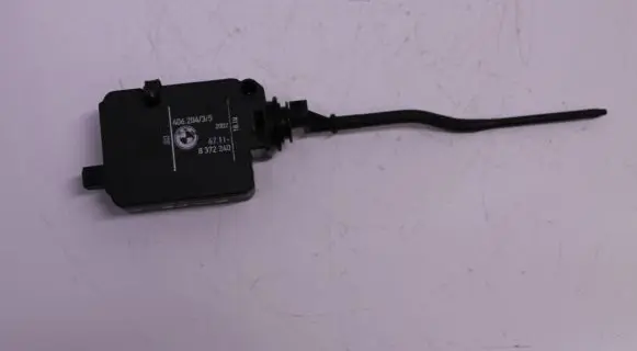 BMW 3 E46 Central locking motor 8372240 40620435 6711