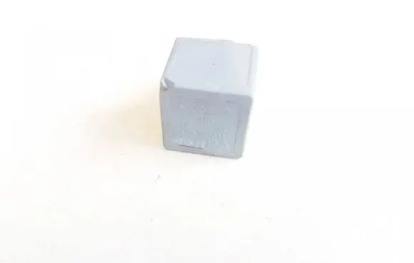 Ford Mondeo Mk III Other relay f80b14b192aa f80b-14b192-aa