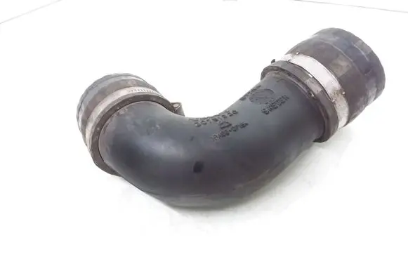 Volvo V70 Intercooler hose/pipe 30751920