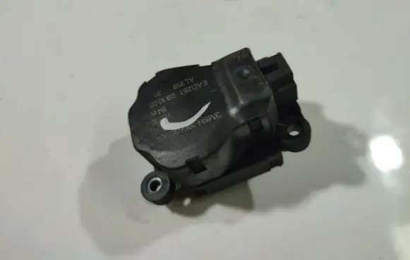 Ford Focus C-MAX Air flap motor/actuator 3M5H19E616AA