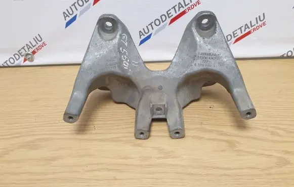 BMW 5 GT F07 Gearbox mounting bracket 6775909
