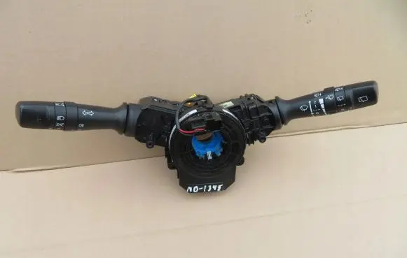 KIA Rio Wiper turn signal indicator stalk/switch 202008910