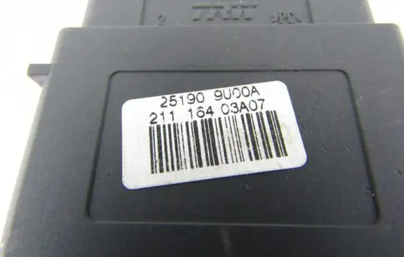 Nissan Micra Headlight level height control switch 251909U00A