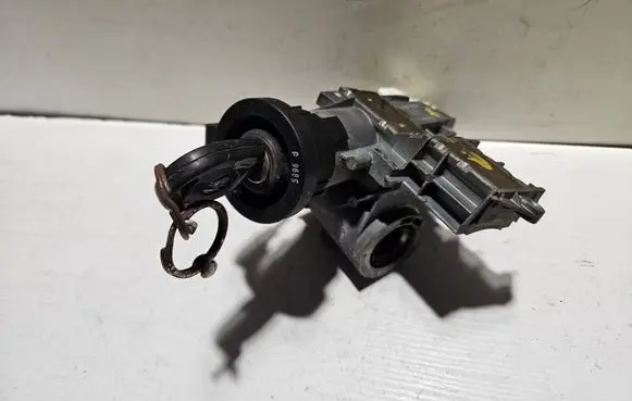 Volkswagen Sharan Ignition lock P012106