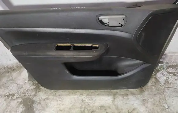 Peugeot 307 Front door card panel trim