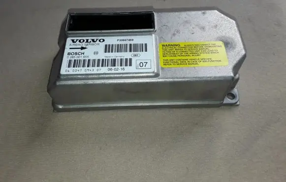 Volvo XC70 Airbag control unit/module 30667469