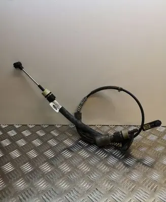 Gear shift cable linkage