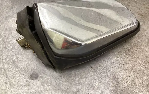 Mercedes-Benz W123 Coupe wind mirror (mechanical) E101170050
