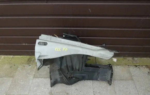 Mercedes-Benz CLC CL203 Front quarter panel 