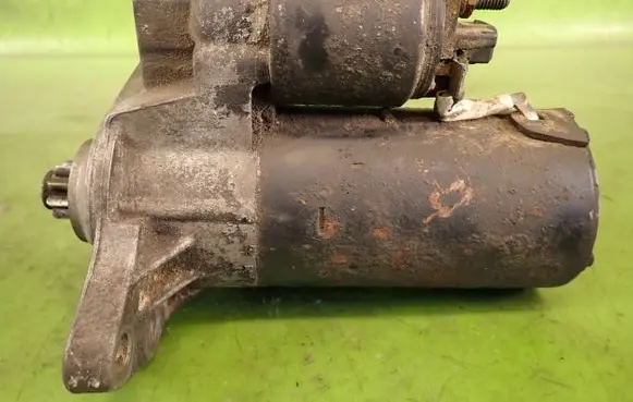 Volkswagen Golf III Starter motor