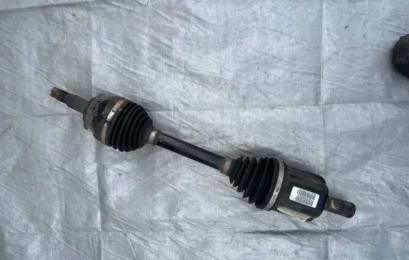 Jeep Cherokee Front driveshaft P52123760AC T4W1625B0378