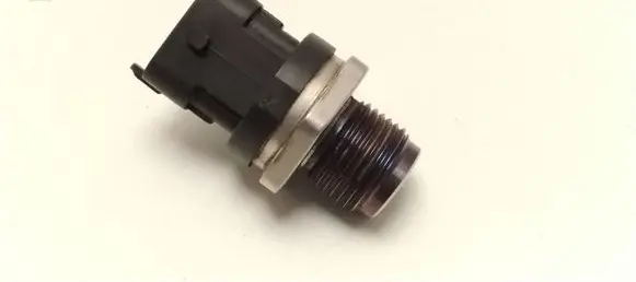Fuel pressure sensor