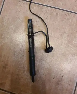 Audi A6 S6 C5 4B Fuel injector 059130202e