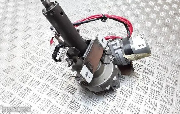 Toyota Avensis T270 Steering wheel axle 4525005591 6900003548