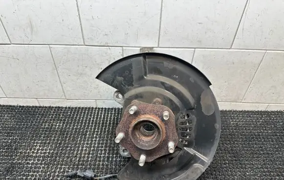Infiniti QX60 L50 Front wheel hub spindle knuckle