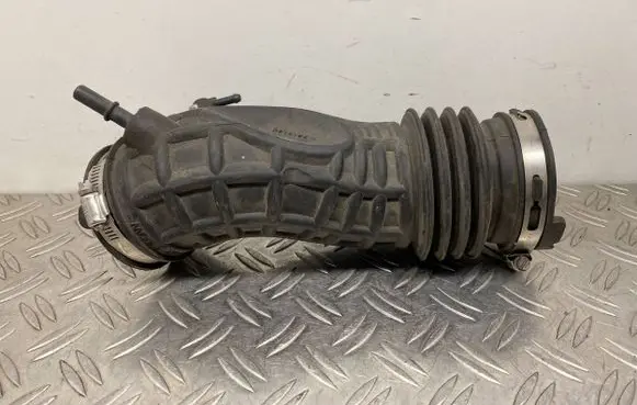 Ford Fusion II Air intake hose/pipe ds739r504gd
