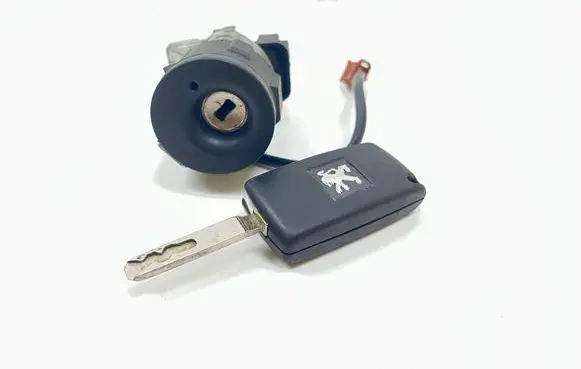 Peugeot 407 Ignition lock 9648445180 N0502455