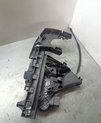 Volvo V50 Front door lock 
