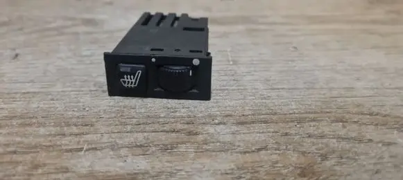 BMW 5 E39 Seat heating switch 61318352259