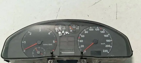Audi A4 S4 B5 8D Speedometer (instrument cluster) 8D0919034