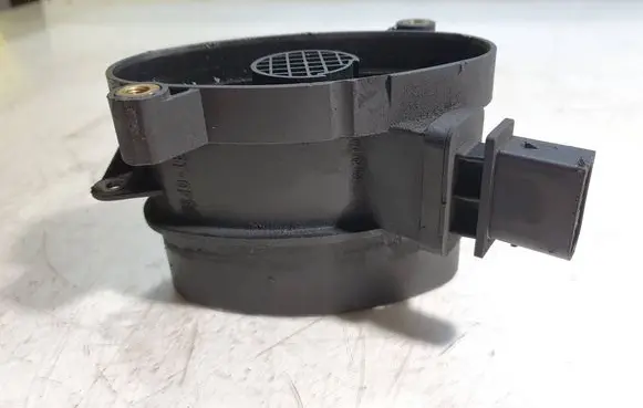BMW 5 E60 E61 Mass air flow meter 7788744 0928400504 1362
