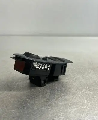 Passenger airbag on/off switch