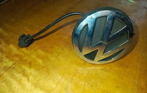 Volkswagen Golf IV Tailgate/trunk/boot exterior handle 1J5827469