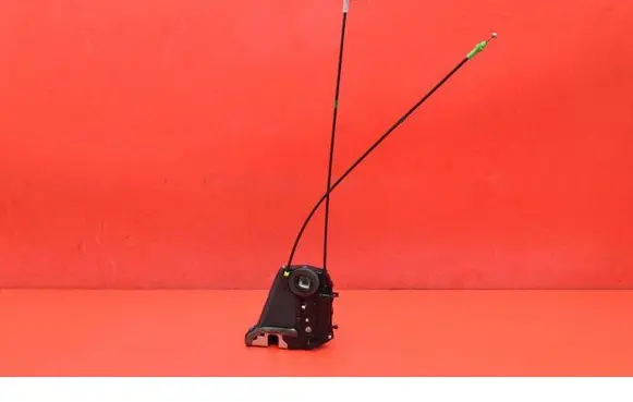 Toyota Yaris Rear door lock
