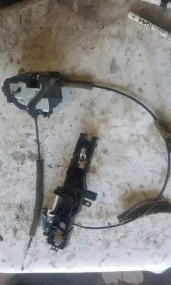 Renault Koleos I Rear door lock