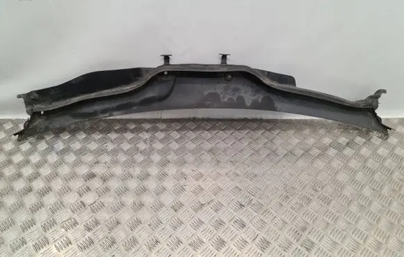 Mercedes-Benz ML W164 Wiper trim A1648300228
