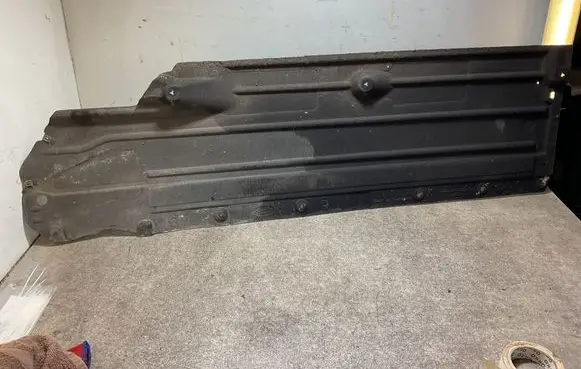 Ford Focus Side bottom protection AX6BF11132D R4ZQA