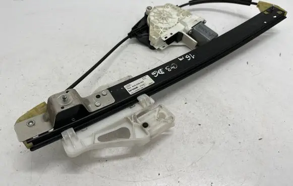 Audi Q3 8U Rear door window regulator with motor 8U0839462
