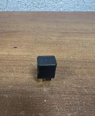 Mitsubishi Outlander Other relay ACM33221 D7999