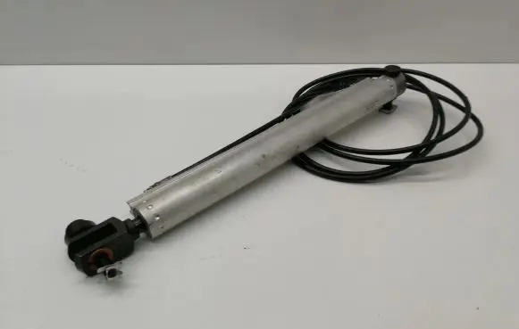 Volkswagen Eos Convertible roof main ram cylinder 1919030D