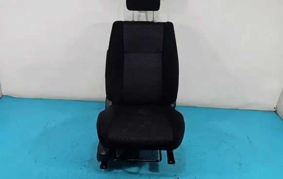 Suzuki Grand Vitara II Front passenger seat IMPRK1409672