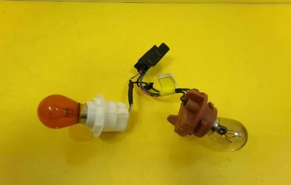 KIA Magentis Tail light bulb cover holder