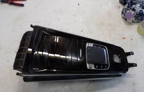 Mercedes-Benz A W177 Center console A1679054700 191015004 32AA044G