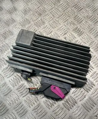 Audi A5 8T 8F Sound amplifier 8T1035223