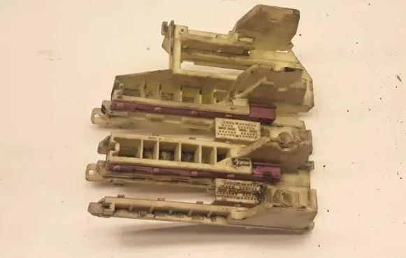 Volvo V70 Fuse box set 9456590