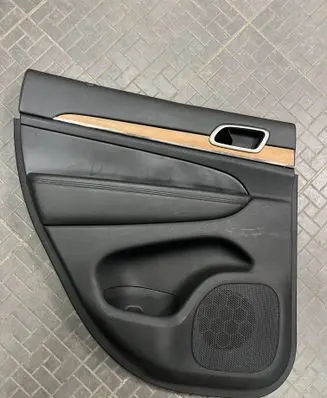 Jeep Grand Cherokee Rear door card panel trim 1HX351X9AH 601428