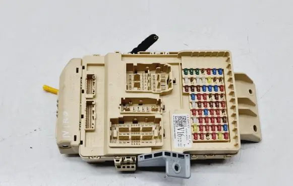 KIA Niro Fuse module 91950AO161