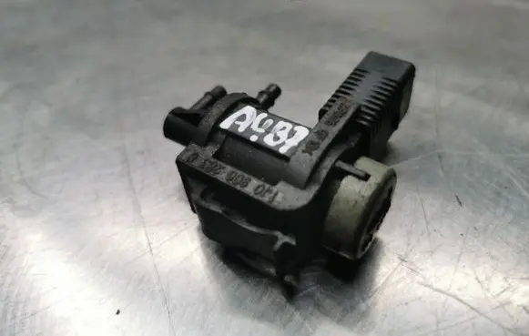Audi A4 S4 B7 8E 8H Turbo solenoid valve 1J0906283C