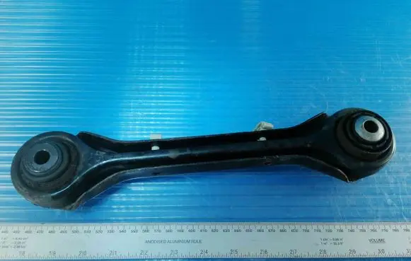 BMW 1 E81 E87 Rear control arm 6763473