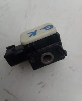 Hyundai Santa Fe Airbag deployment crash/impact sensor