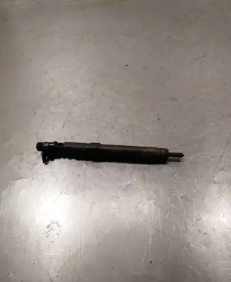 Peugeot 508 Fuel injector embr00101D