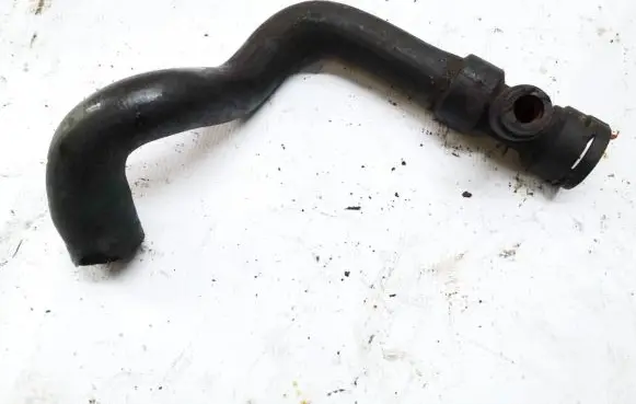 Volkswagen PASSAT B5 Engine coolant pipe/hose 8d0121055f