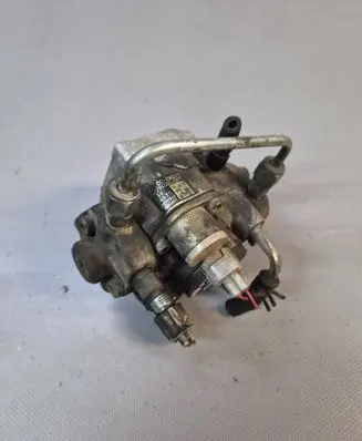 Toyota Avensis T250 Fuel injection high pressure pump 221000R011 HU2940000870
