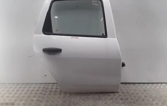 Dacia Duster Rear door 